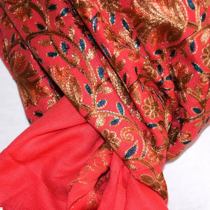 Šál exclusive vyšívaný 12