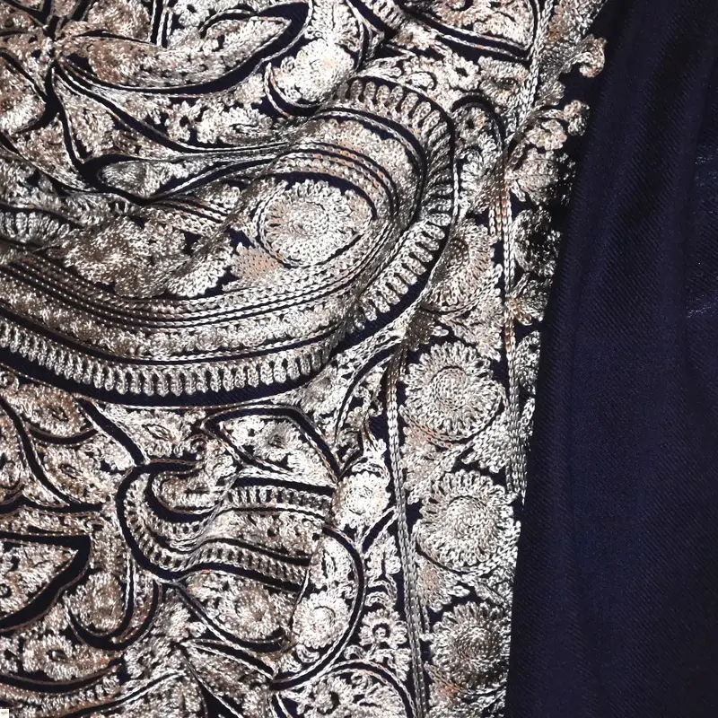 Šál exclusive vyšívaný 34