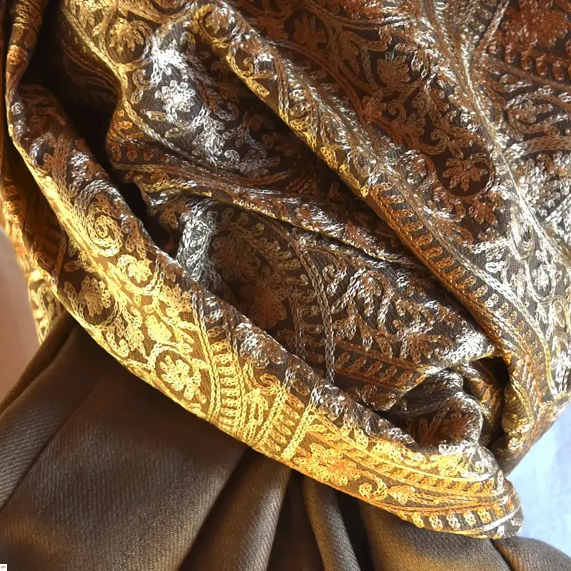 Šál exclusive vyšívaný 43